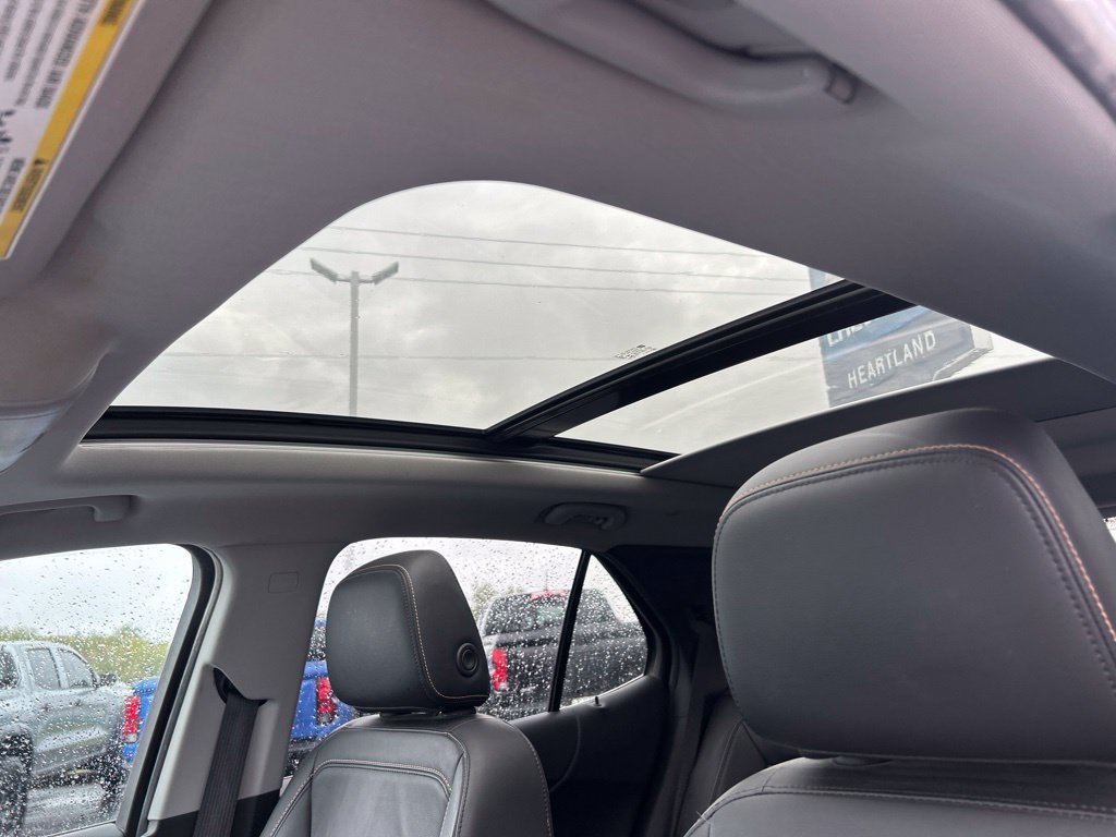 Used 2019 Chevrolet Equinox Premier AWD/4WD image 16