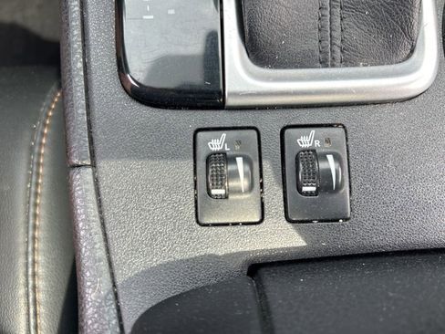 Used 2018 Toyota Highlander XLE AWD/4WD image 43