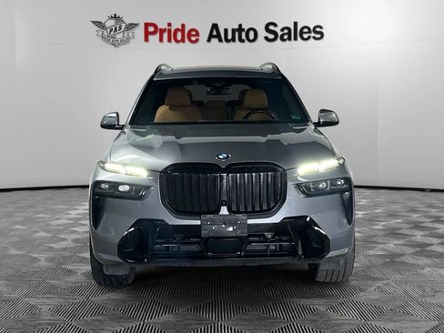 Used 2023 BMW X7 xDrive40i w/ Executive Package AWD/4WD image 4
