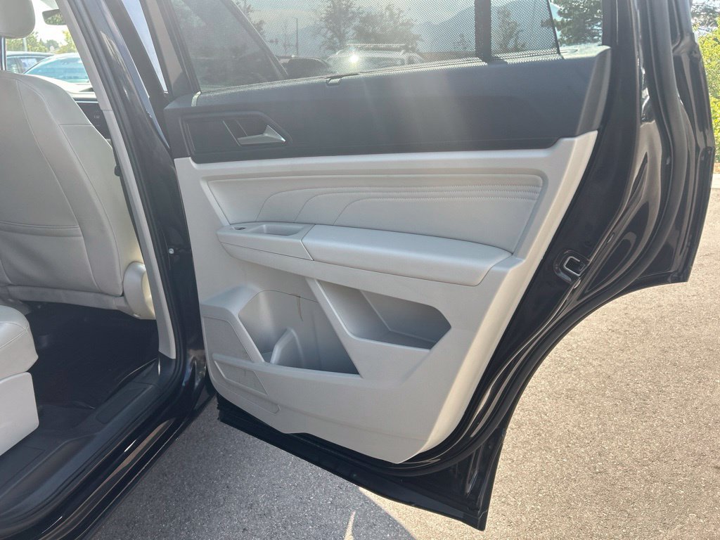 Used 2023 Volkswagen Atlas SE FWD image 12
