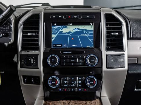 Used 2019 Ford F350 Lariat w/ Chrome Package image 23