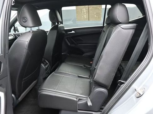 Used 2021 Volkswagen Tiguan SE R-Line FWD image 13