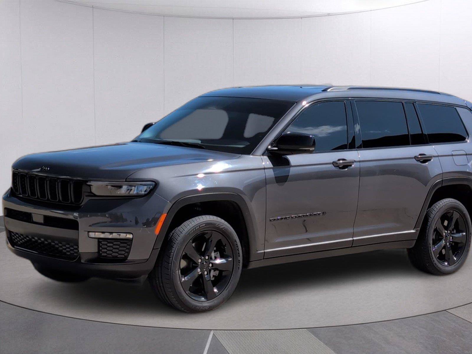 Used 2024 Jeep Grand Cherokee L Limited w/ Black Appearance Package RWD image 1