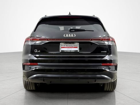 Used 2024 Audi Q4 e-tron Premium w/ Convenience Package AWD/4WD image 4