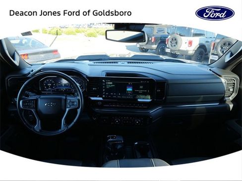 Used 2023 Chevrolet Silverado 1500 ZR2 image 19