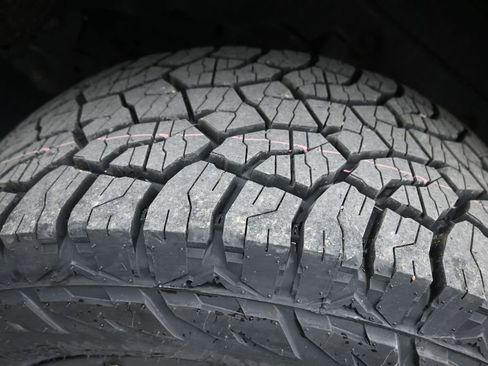 Used 2019 Jeep Wrangler Unlimited Rubicon AWD/4WD image 9