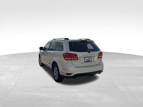 Used 2012 Dodge Journey SXT image 5