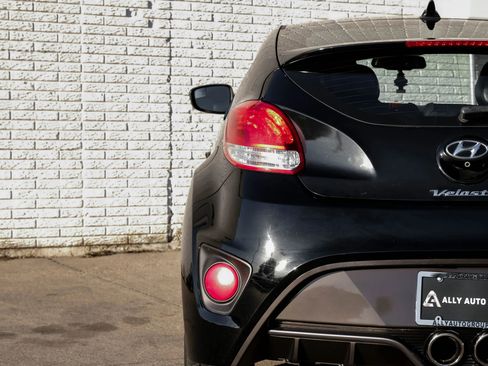 Used 2016 Hyundai Veloster Turbo image 28