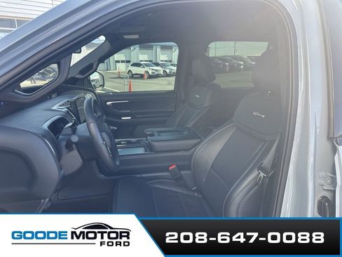 Used 2025 Ford Expedition Platinum w/ Stealth Performance Package AWD/4WD image 7