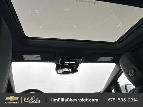 New 2026 Chevrolet Equinox EV LT AWD/4WD image 18