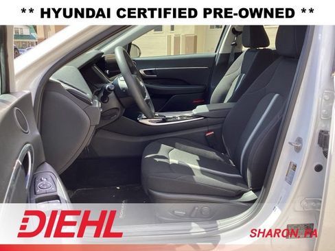 Certified 2023 Hyundai Sonata SEL w/ Preferred Accessory Package FWD image 9