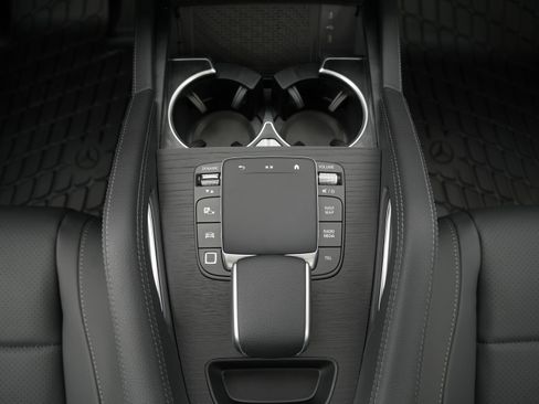 New 2026 Mercedes-Benz GLE 450e 4MATIC image 30