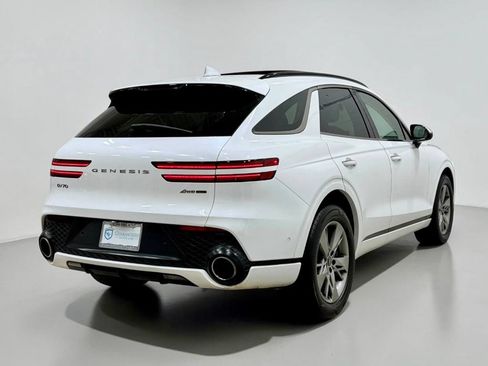 Used 2023 Genesis GV70 3.5T Sport w/ Sport Advanced Package AWD/4WD image 19