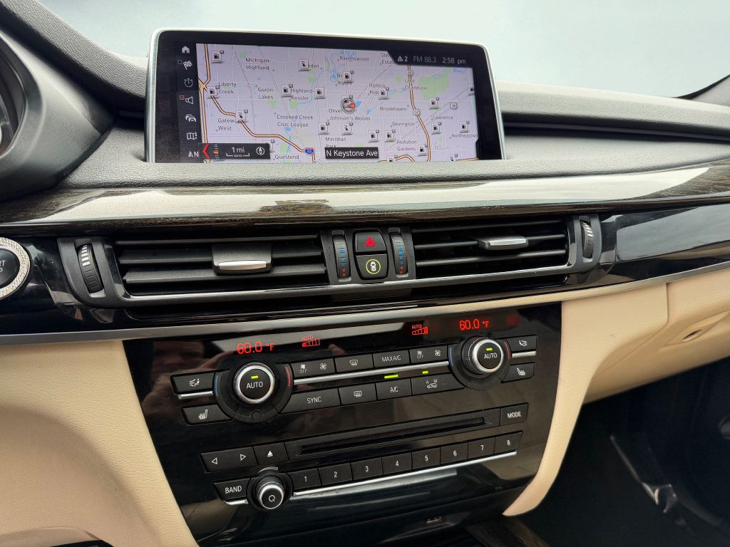 Used 2018 BMW X5 xDrive40e AWD/4WD image 29