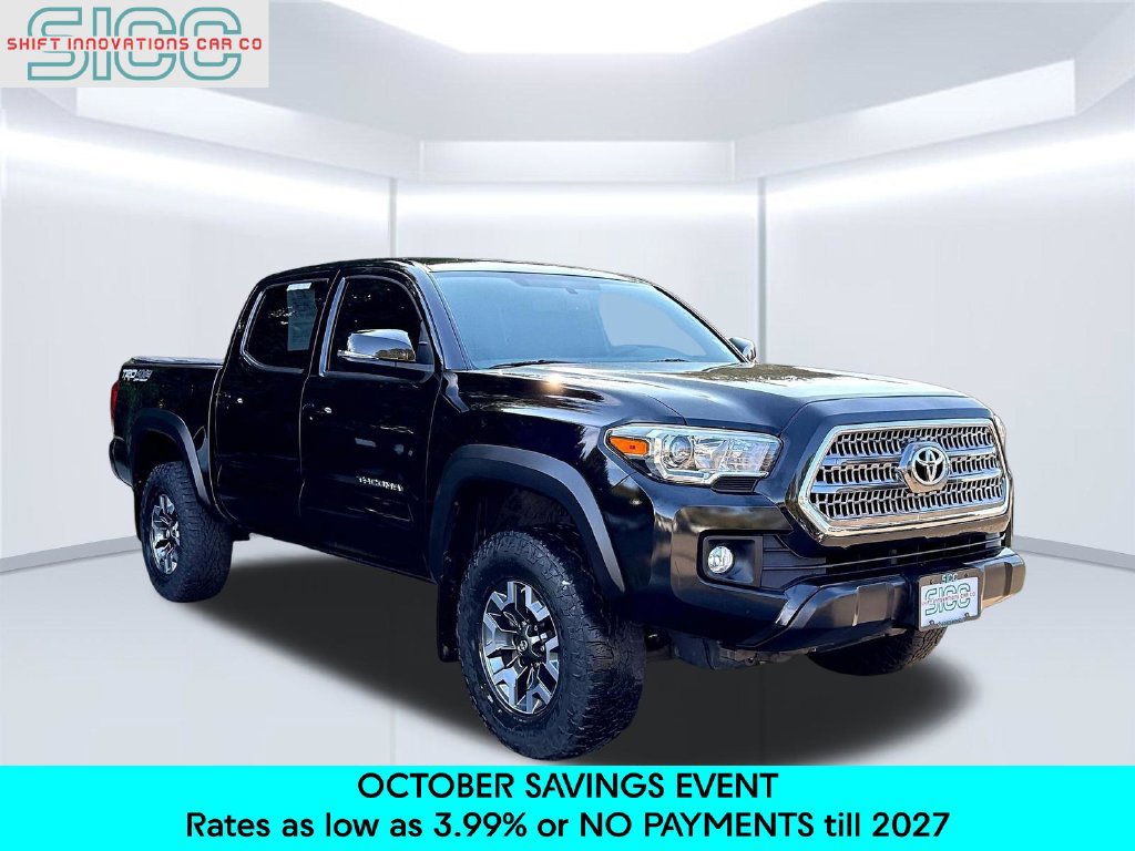 Used 2017 Toyota Tacoma TRD Off-Road AWD/4WD image 3