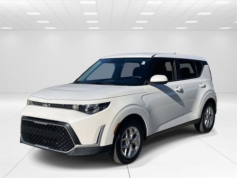 Used 2024 Kia Soul LX w/ Option Group 015 image 3