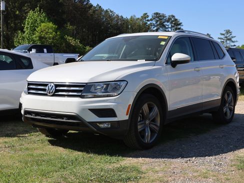 Used 2021 Volkswagen Tiguan SEL image 15