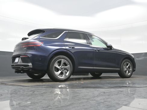 New 2026 Genesis GV70 2.5T Advanced image 17