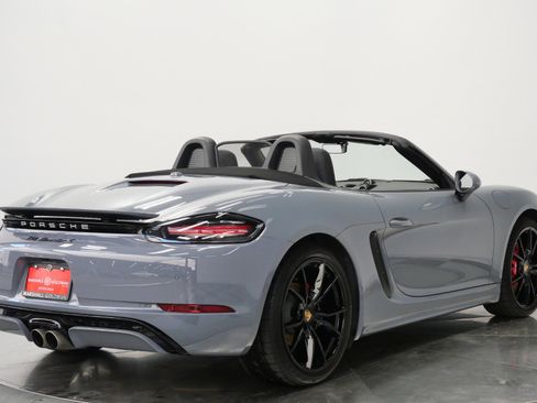 Used 2024 Porsche 718 Boxster S RWD image 9