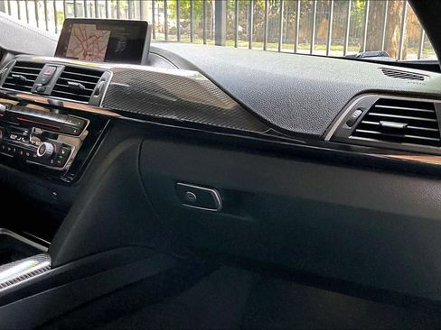Used 2020 BMW M4 Coupe w/ Competition Package RWD image 18