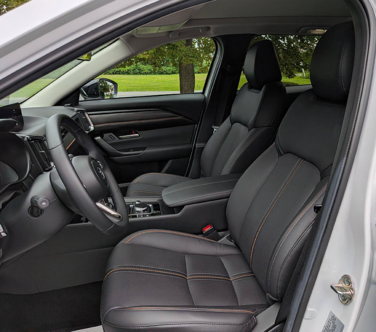Certified 2025 MAZDA CX-50 AWD 2.5 S w/ Accent Package image 12