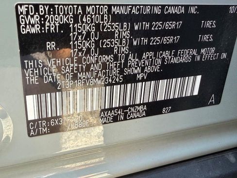 Used 2021 Toyota RAV4 XLE w/ XLE Grade Weather Package AWD/4WD image 30