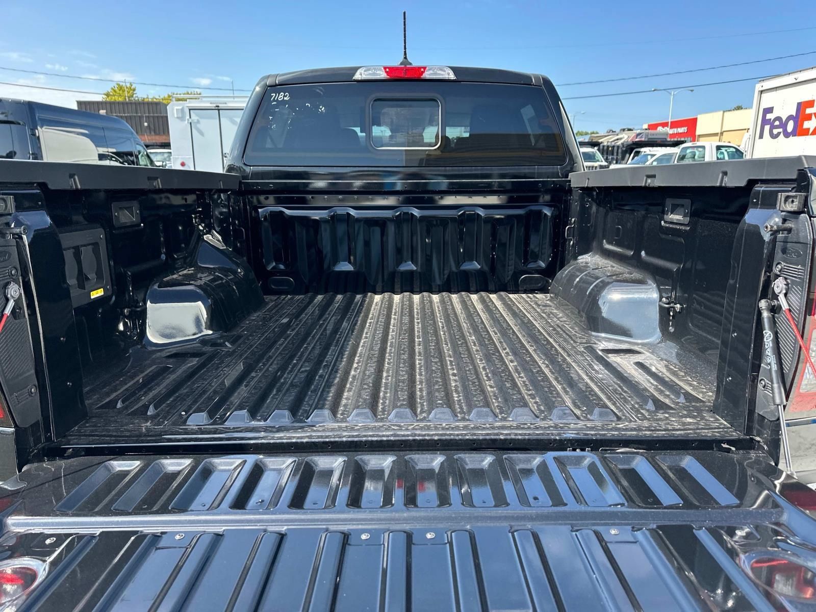 New 2024 Ford Ranger XLT w/ FX4 Off-Road Package AWD/4WD image 11