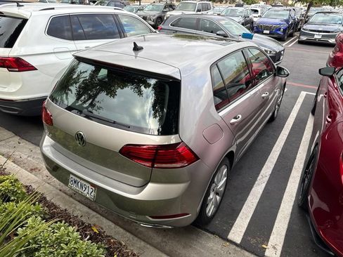 Used 2019 Volkswagen Golf SE w/ Driver Assistance Package FWD image 3