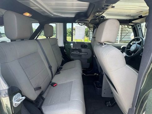 Used 2008 Jeep Wrangler Unlimited Sahara image 15