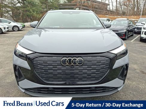 Used 2024 Audi Q4 e-tron Premium Plus image 2