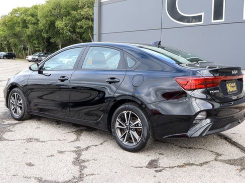 Used 2023 Kia Forte LXS image 6