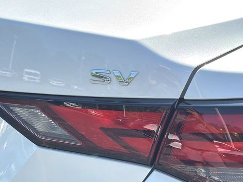 Used 2023 Nissan Sentra SV w/ All-Weather Package FWD image 6