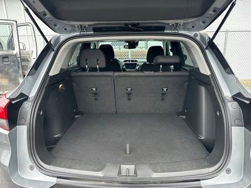 Used 2023 Chevrolet TrailBlazer LT w/ Convenience Package FWD image 27