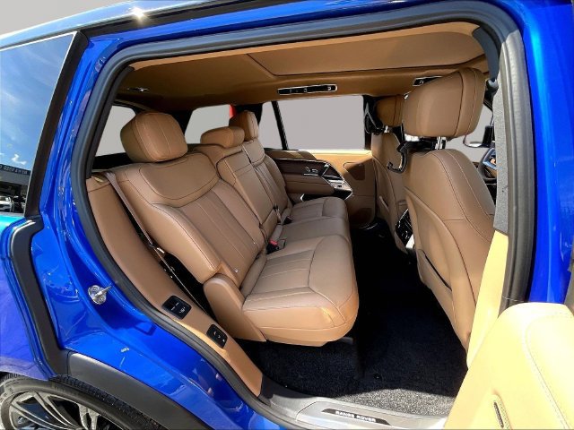 Used 2026 Land Rover Range Rover Long Wheelbase SE AWD/4WD image 27