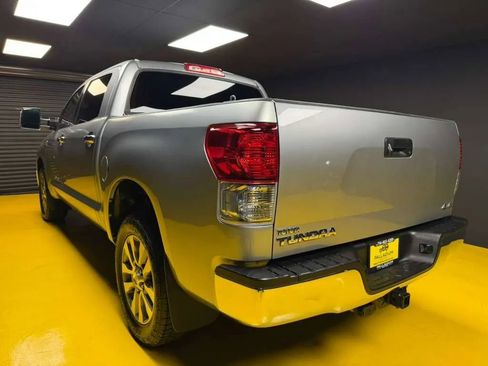 Used 2011 Toyota Tundra 4x4 CrewMax w/ Tow Pkg image 4
