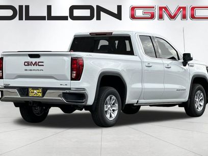 New 2026 GMC Sierra 1500 SLE w/ Preferred Package