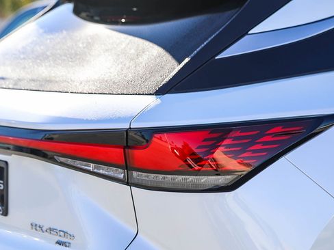 New 2026 Lexus RX 450h AWD image 9