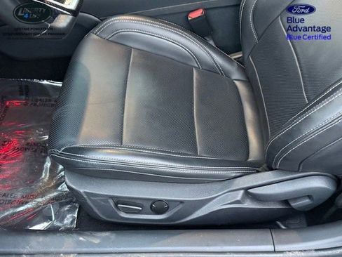 Certified 2025 Ford Mustang Premium image 35