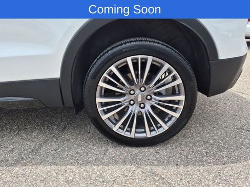 Used 2024 Cadillac XT4 Premium Luxury AWD/4WD image 13