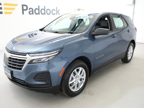 Used 2024 Chevrolet Equinox LS w/ LPO, Floor Liner Package AWD/4WD image 3