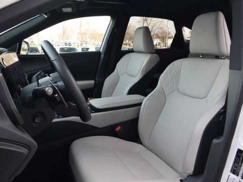 Certified 2024 Lexus RX 350 Premium w/ Accessory Package (Z1) image 33