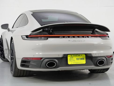 Used 2022 Porsche 911 Carrera S w/ Sport Package image 6