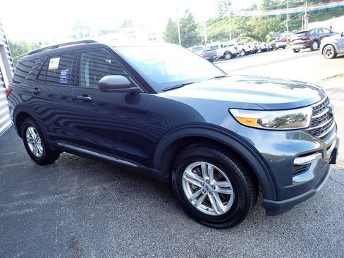 Certified 2023 Ford Explorer XLT w/ Equipment Group 202A AWD/4WD image 12