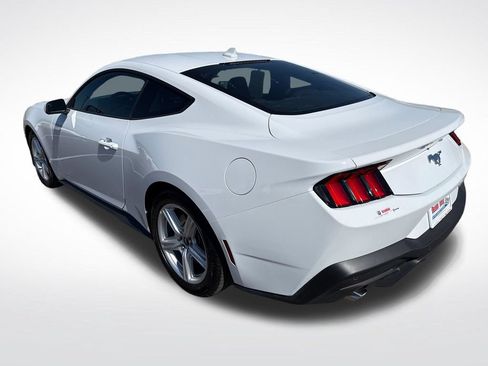 Used 2026 Ford Mustang Premium RWD image 3