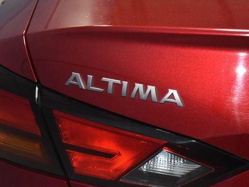 Used 2023 Nissan Altima 2.5 SR AWD/4WD image 28