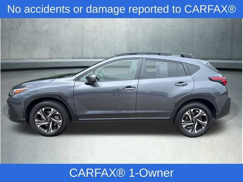 Used 2024 Subaru Crosstrek 2.0i Premium AWD/4WD image 2