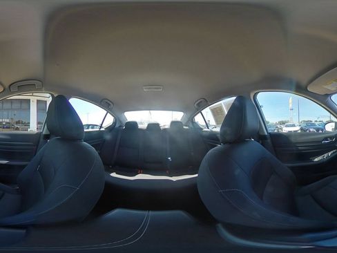 Used 2025 Nissan Altima 2.5 SV FWD image 42