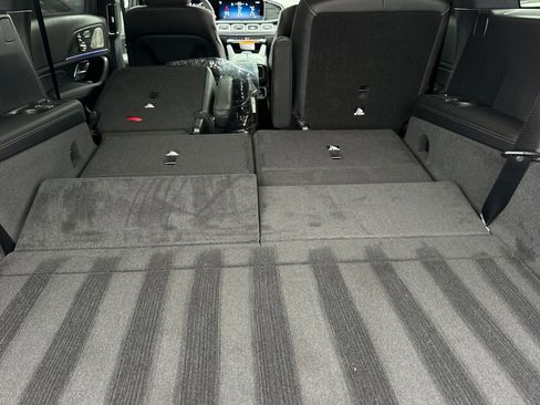 New 2026 Mercedes-Benz GLS 450 4MATIC image 35
