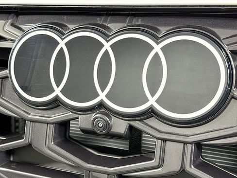 New 2026 Audi Q3 quattro 2.0T image 13