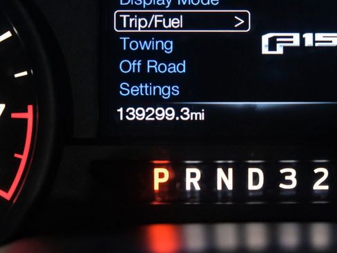 Used 2017 Ford F150 XL w/ Equipment Group 101A Mid RWD image 19